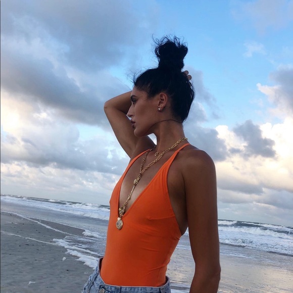 Meet your Posher, B - Picture 1 of 1